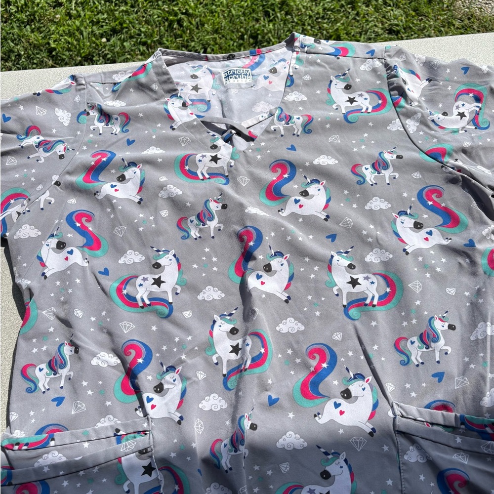 Unicorn Print Gray scrub top